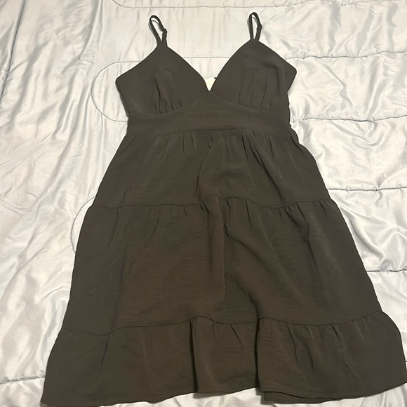 Looking for flowy summery dress? - Picture 1 of 5